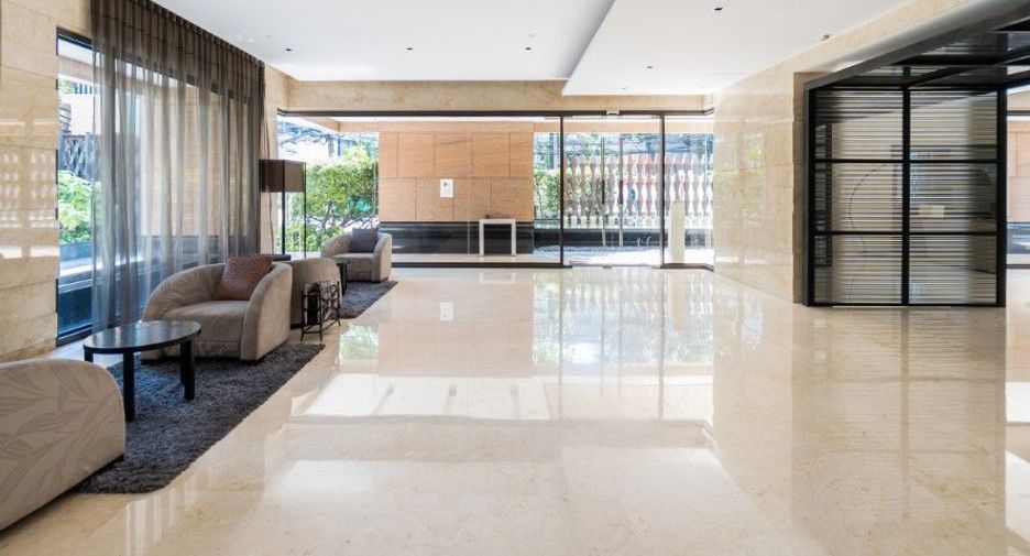 For sale 1 bed condo in Pathum Wan, Bangkok