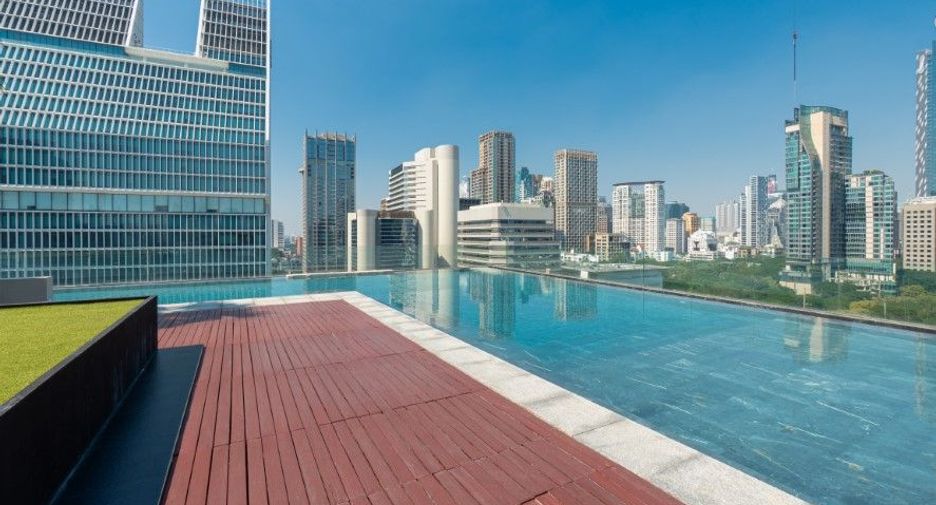For sale 1 bed condo in Pathum Wan, Bangkok