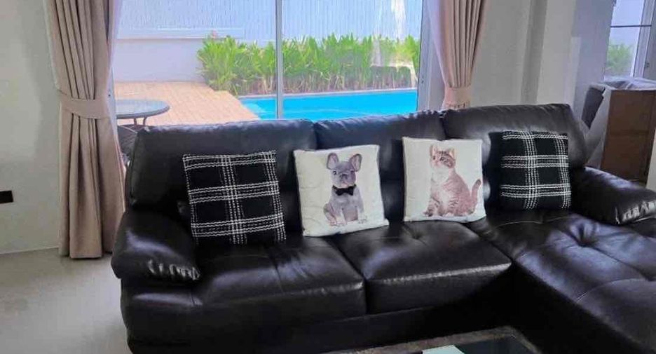 For rent 3 bedrooms villa in Bang Lamung, Chonburi