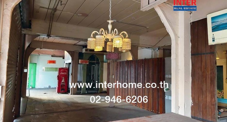 For sale 10 bedrooms apartment in Bang Khae, Bangkok