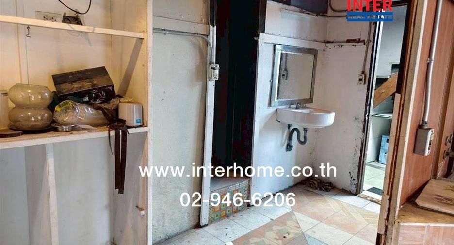 For sale 10 bedrooms apartment in Bang Khae, Bangkok