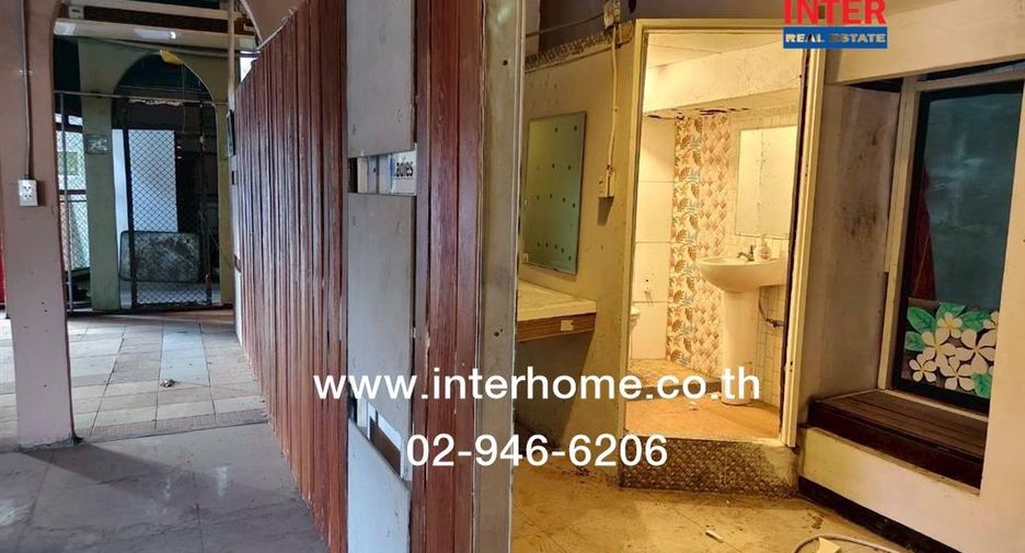 For sale 10 bedrooms apartment in Bang Khae, Bangkok