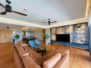 Condo en alquiler y en venta de 4 habitaciones en Watthana, Bangkok