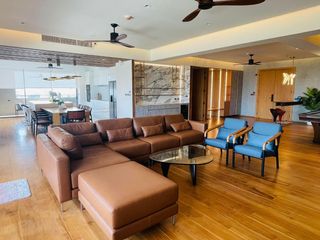 Condo en alquiler y en venta de 4 habitaciones en Watthana, Bangkok