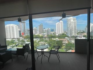 Condo en alquiler y en venta de 4 habitaciones en Watthana, Bangkok