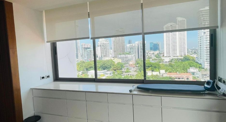 For rent and for sale 4 bedrooms condo in Watthana, Bangkok