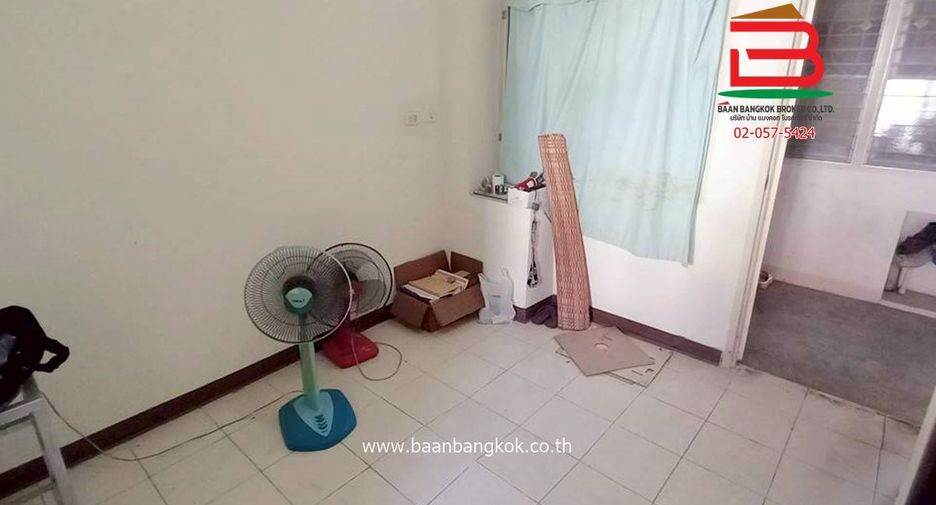 Wohnung zum Kauf mit 1 Zimmer in Bang Sao Thong, Samut Prakan