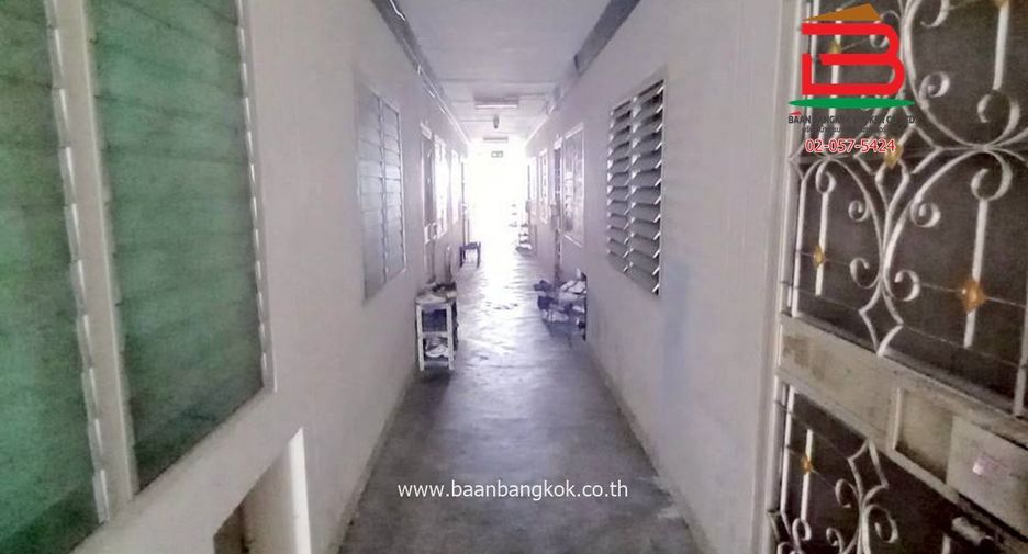 Wohnung zum Kauf mit 1 Zimmer in Bang Sao Thong, Samut Prakan