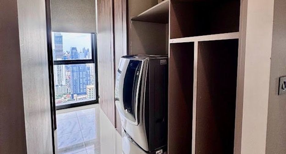 For rent and for sale 3 bedrooms condo in Watthana, Bangkok