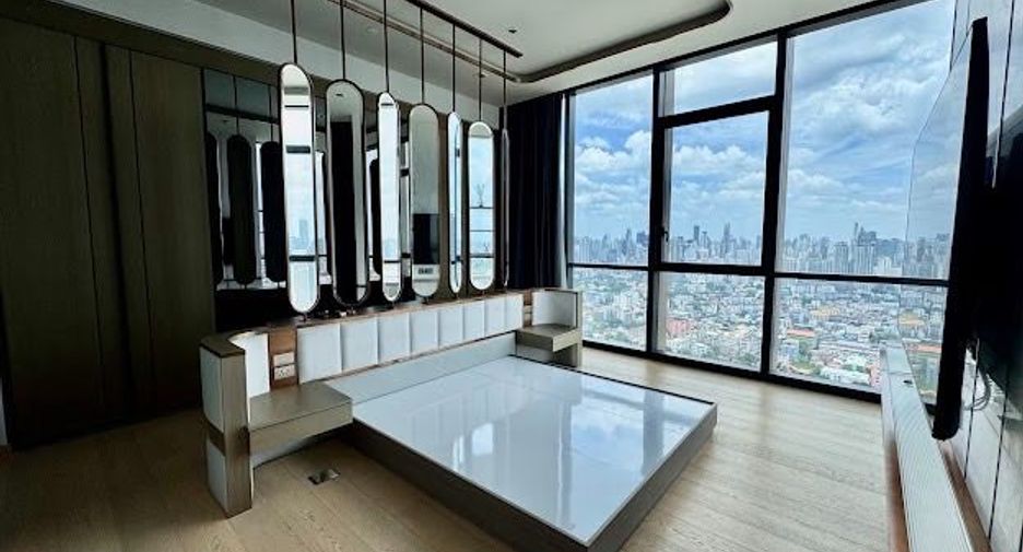 For rent and for sale 3 bedrooms condo in Watthana, Bangkok