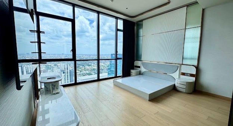 For rent and for sale 3 bedrooms condo in Watthana, Bangkok
