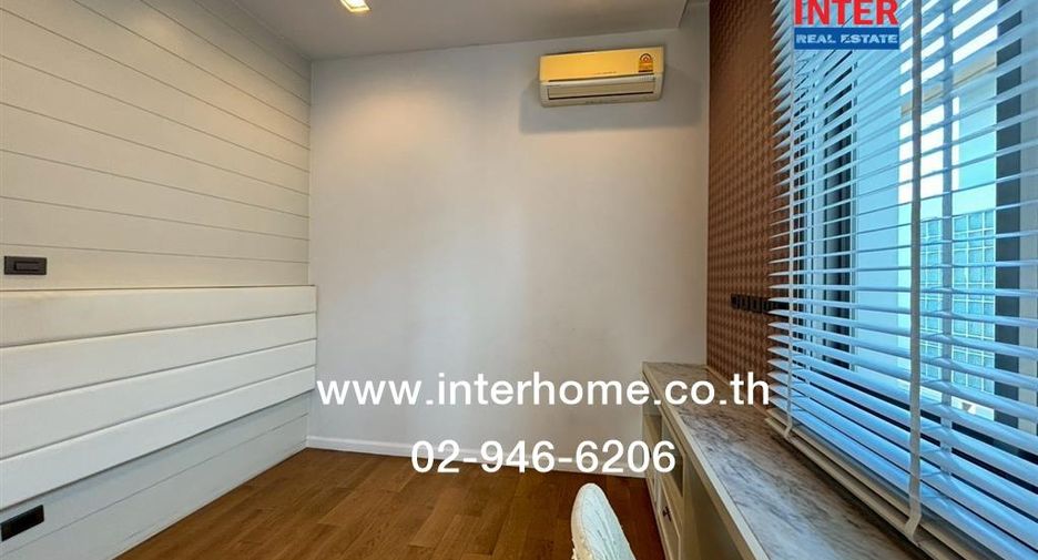 For sale 4 bedrooms house in Bang Kapi, Bangkok