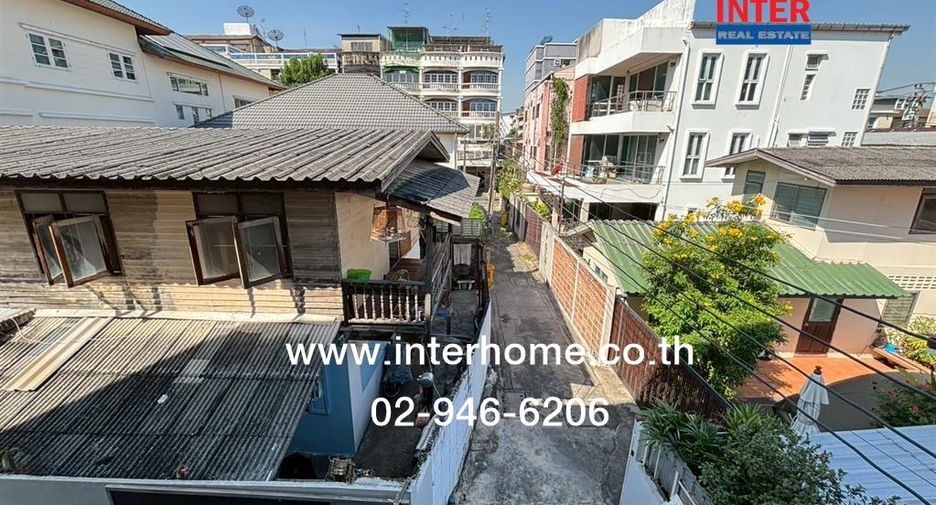 For sale 5 bedrooms house in Din Daeng, Bangkok