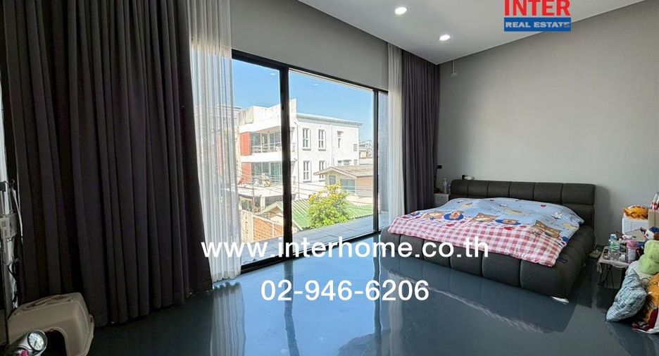 For sale 5 bedrooms house in Din Daeng, Bangkok