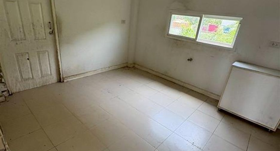 For sale 4 bedrooms house in Nong Chok, Bangkok