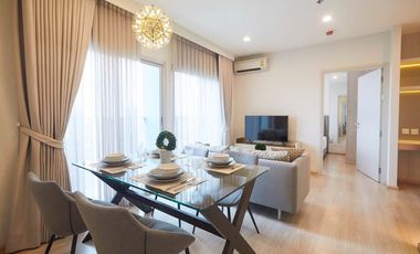 À louer 2 chambres condo à Huai Khwang, Bangkok