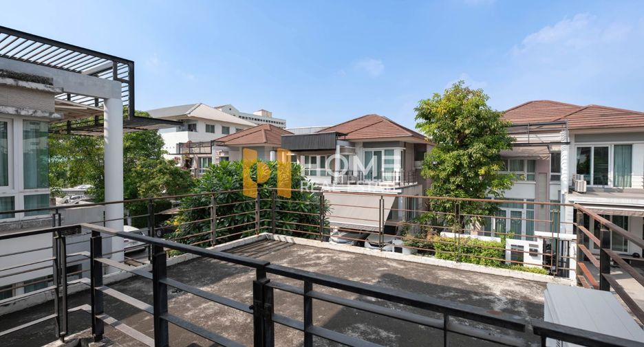 For sale 3 ベッドルーム house in Chatuchak, Bangkok