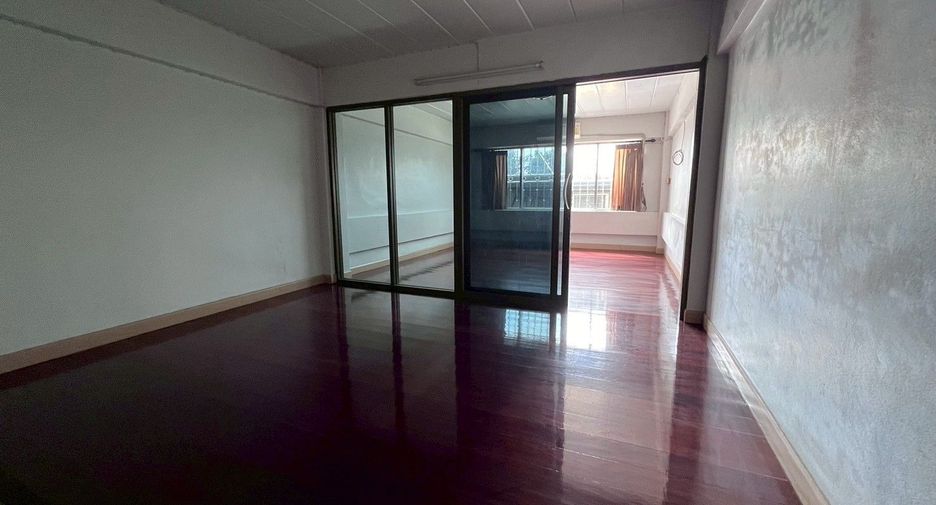 For sale 2 bedrooms retail Space in Bang Phae, Ratchaburi