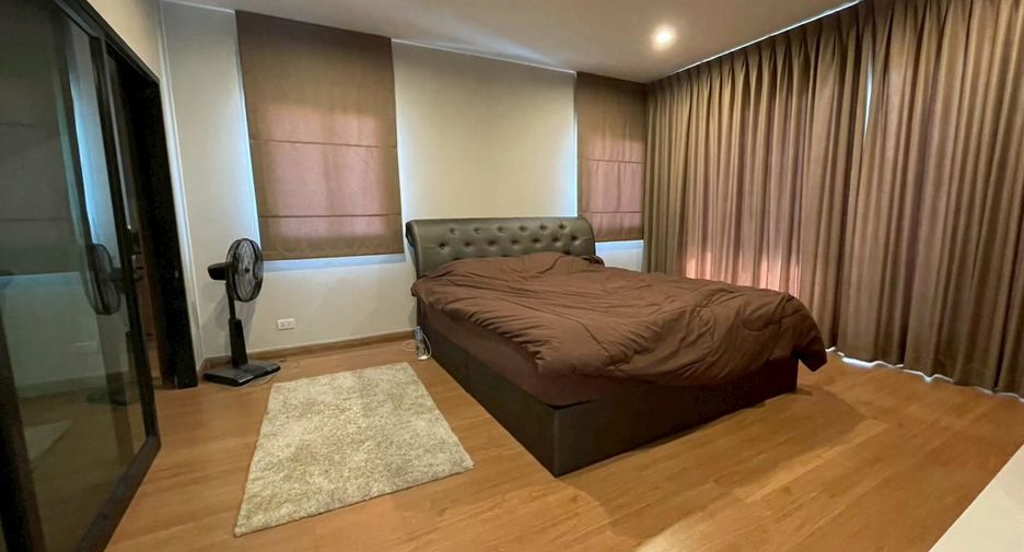 Casa en venta de 5 habitaciones en Lam Luk Ka, Pathum Thani