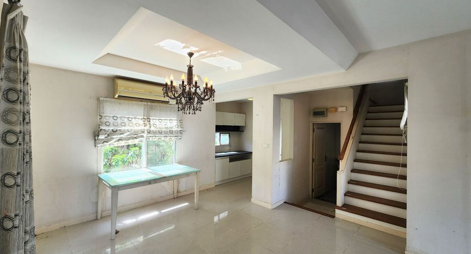 Haus zum Kauf mit 3 Zimmer in Sai Mai, Bangkok