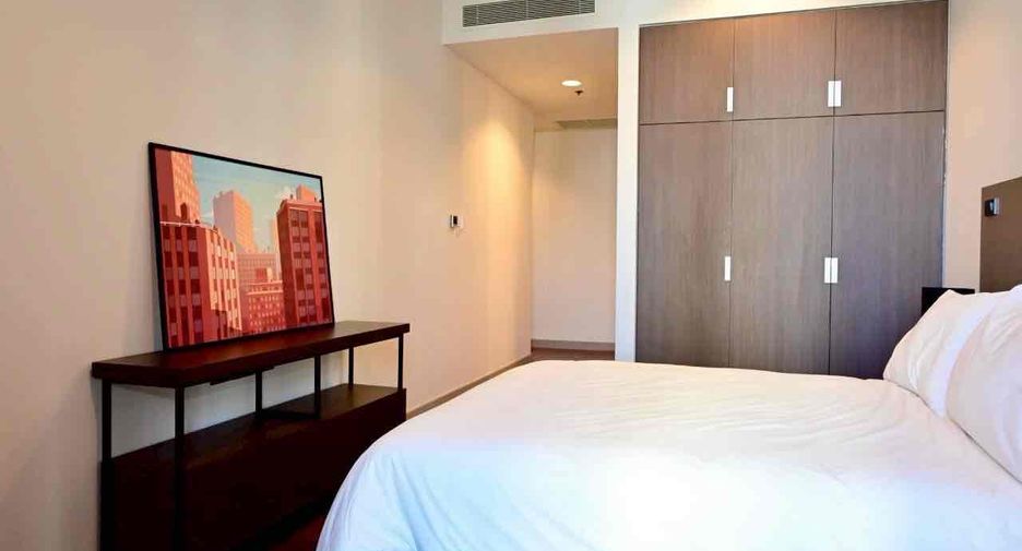 For rent 4 bedrooms apartment in Khlong Toei, Bangkok