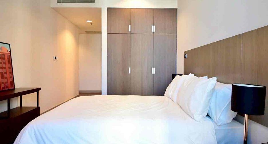 For rent 4 bedrooms apartment in Khlong Toei, Bangkok