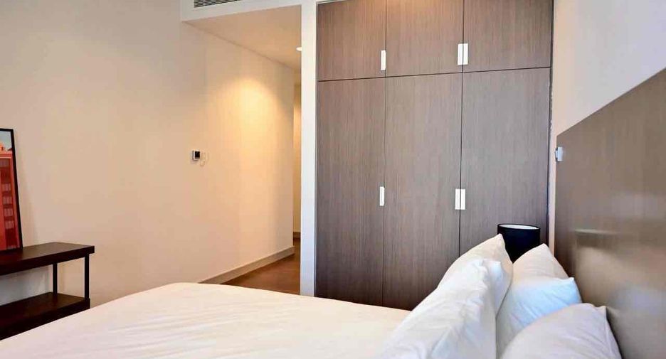 For rent 4 bedrooms apartment in Khlong Toei, Bangkok