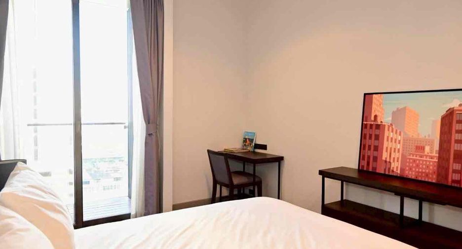 For rent 4 bedrooms apartment in Khlong Toei, Bangkok
