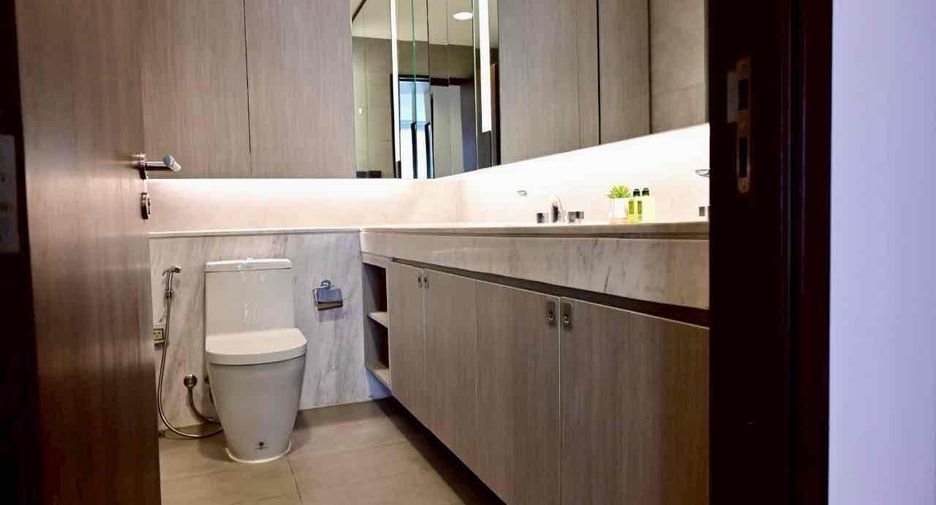 For rent 4 bedrooms apartment in Khlong Toei, Bangkok