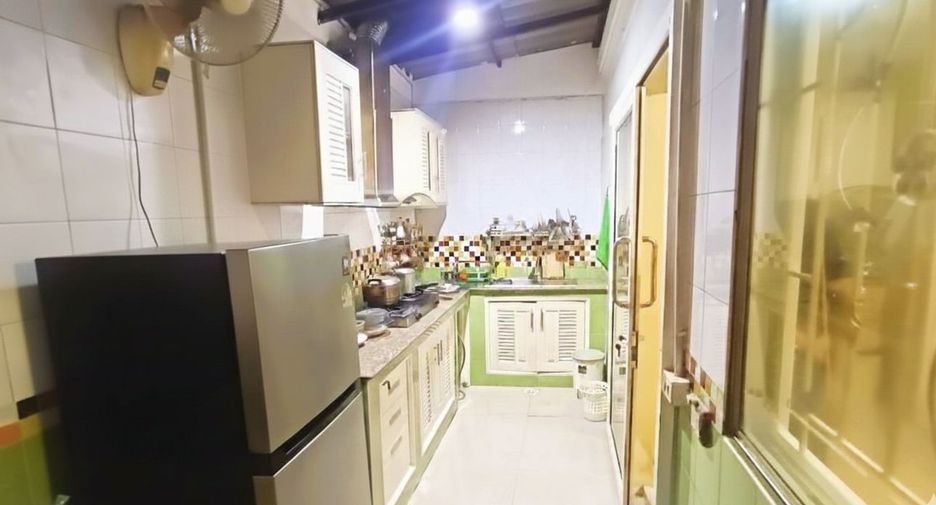 For sale 3 bedrooms townhouse in Mueang Nonthaburi, Nonthaburi