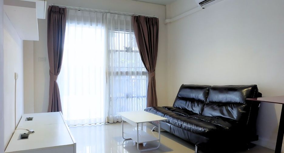 Reihenhaus zum Kauf mit 3 Zimmer in Ban Bueng, Chonburi