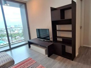 Condo en venta de 2 habitaciones en Khlong Toei, Bangkok