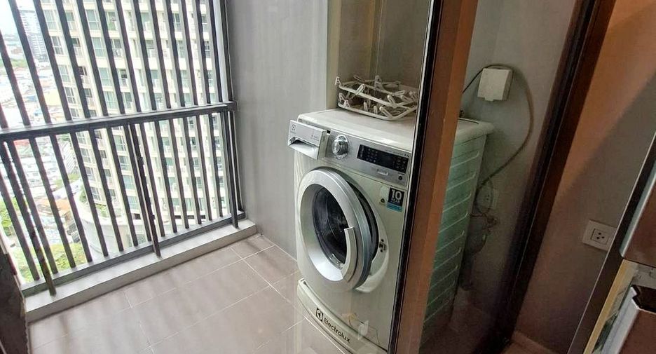 Condo en venta de 2 habitaciones en Khlong Toei, Bangkok