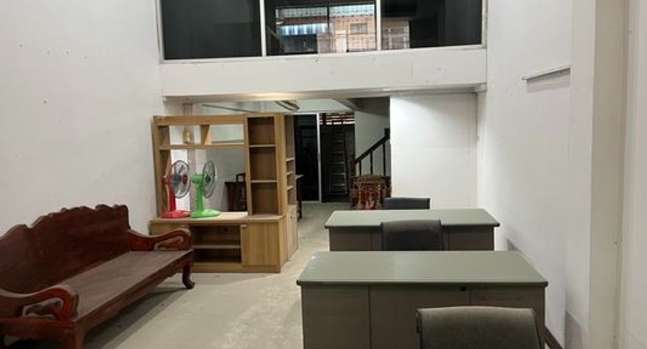 For sale 1 bed retail Space in Phra Pradaeng, Samut Prakan