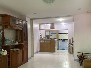 For sale 3 bedrooms townhouse in Lat Krabang, Bangkok
