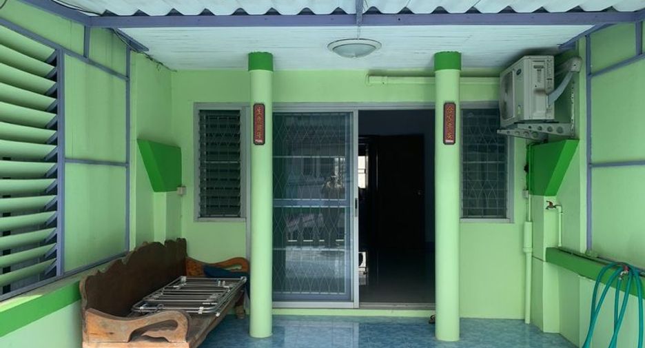 For sale 3 bedrooms townhouse in Lat Krabang, Bangkok