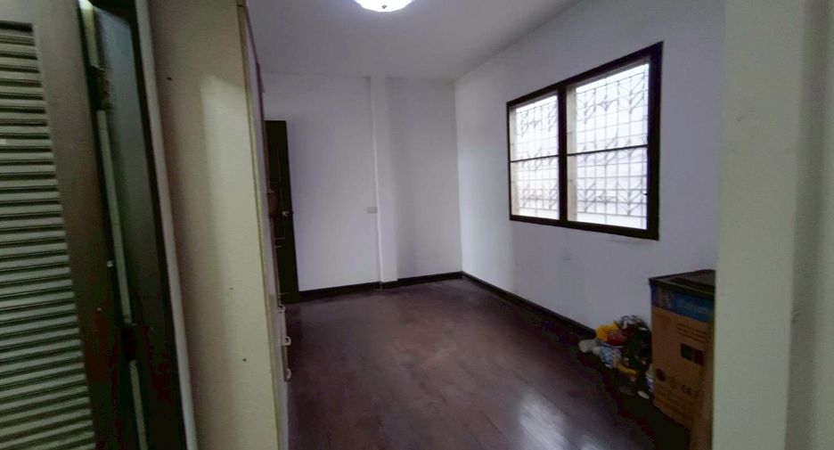 À vendre 3 chambres maison à Mueang Nonthaburi, Nonthaburi