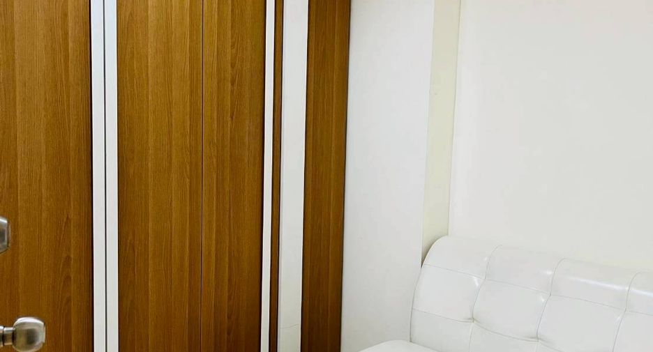À vendre 1 chambre condo à Khan Na Yao, Bangkok