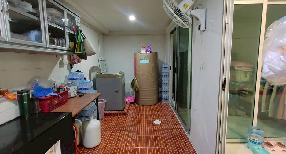 Reihenhaus zum Kauf mit 3 Zimmer in Mueang Samut Sakhon, Samut Sakhon