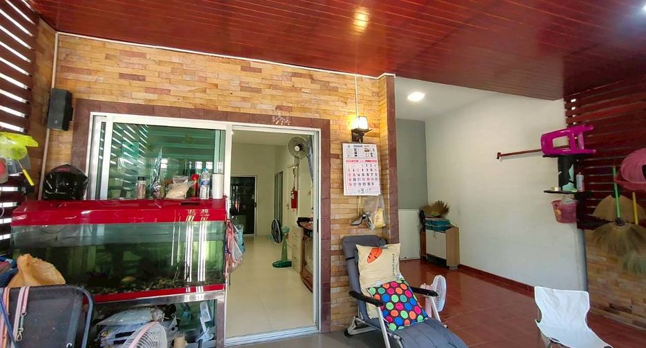 Reihenhaus zum Kauf mit 3 Zimmer in Mueang Samut Sakhon, Samut Sakhon