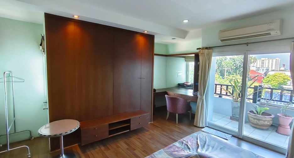 Casa en venta de 5 habitaciones en Pak Kret, Nonthaburi