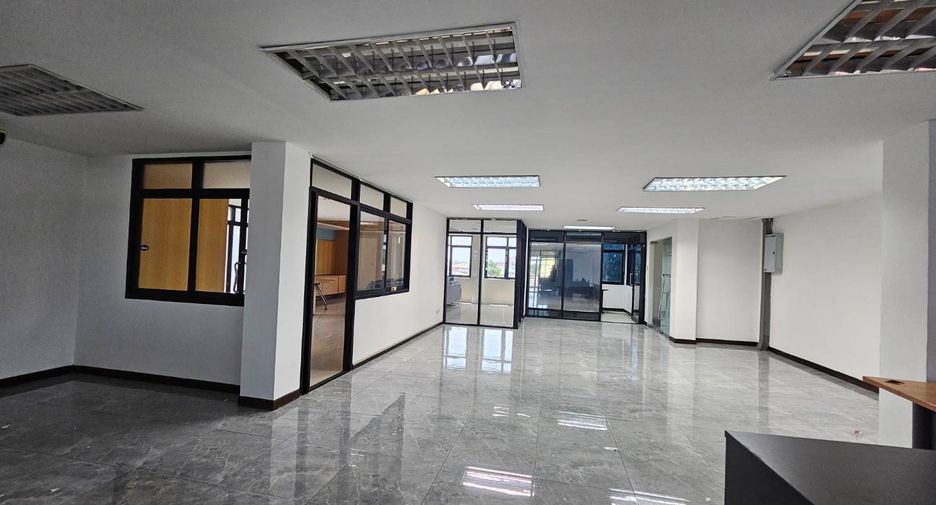 For rent and for sale 10 bedrooms retail Space in Bang Khen, Bangkok