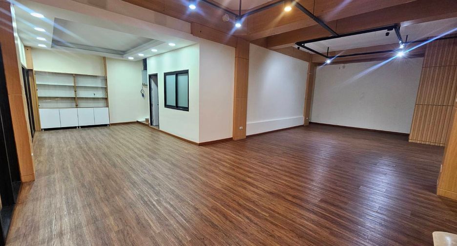 For rent and for sale 10 bedrooms retail Space in Bang Khen, Bangkok