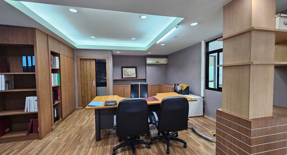 For rent and for sale 10 bedrooms retail Space in Bang Khen, Bangkok