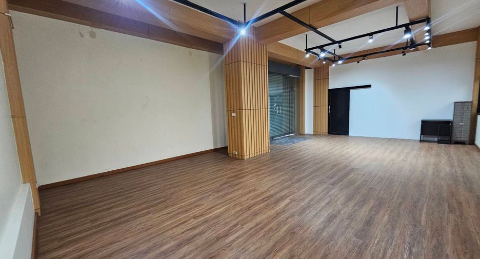 For rent and for sale 10 bedrooms retail Space in Bang Khen, Bangkok
