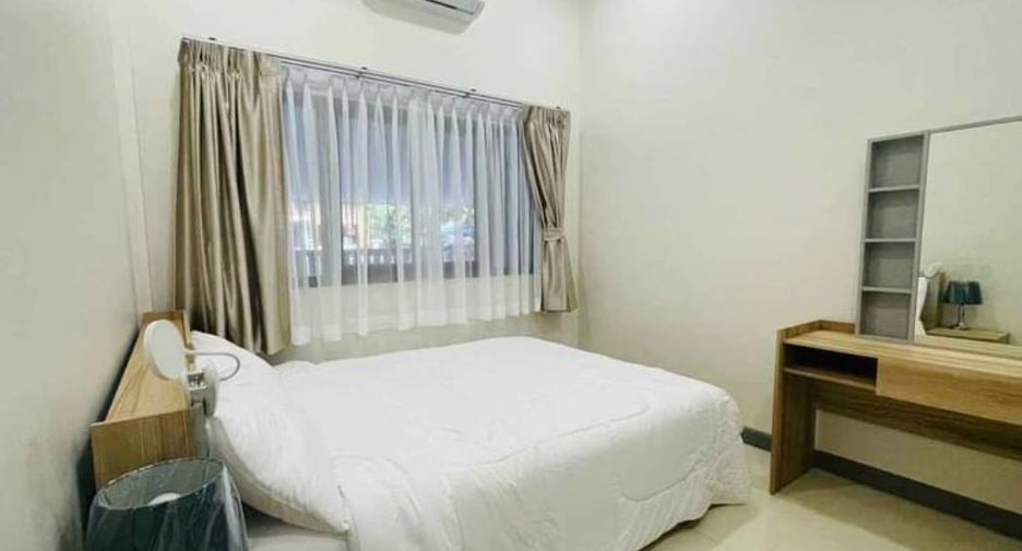 For rent 4 bedrooms house in Mueang Phuket, Phuket