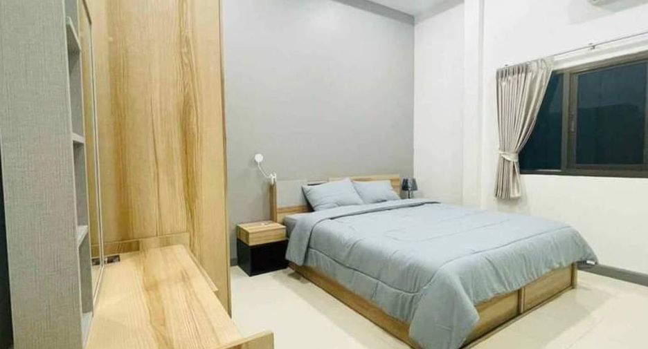 For rent 4 bedrooms house in Mueang Phuket, Phuket