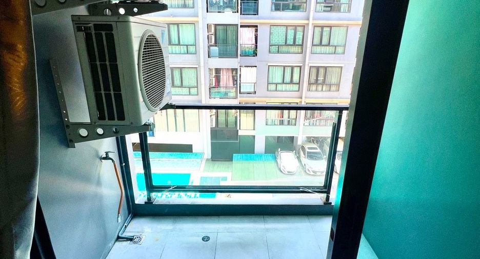 For sale 1 bed condo in Min Buri, Bangkok