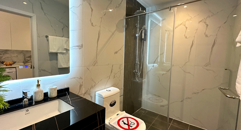 For sale 1 bed condo in Bang Lamung, Chonburi