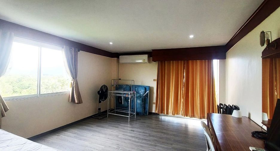For sale 1 bed condo in Mueang Rayong, Rayong